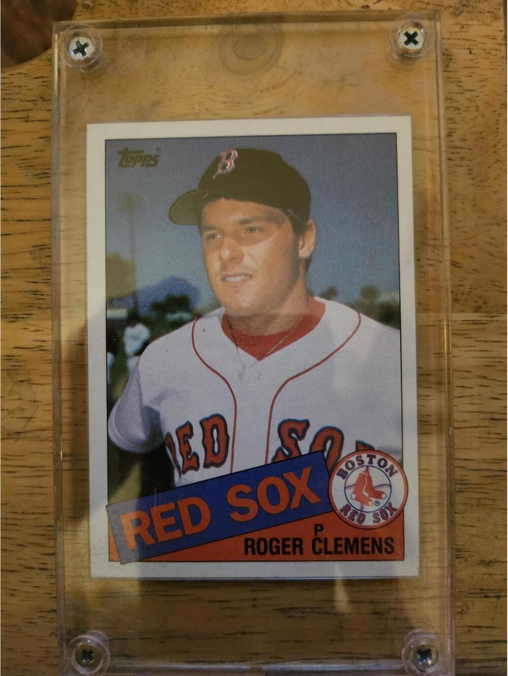 1985 Topps #181 Roger Clemens RC : Boston Red Sox - RAW mint